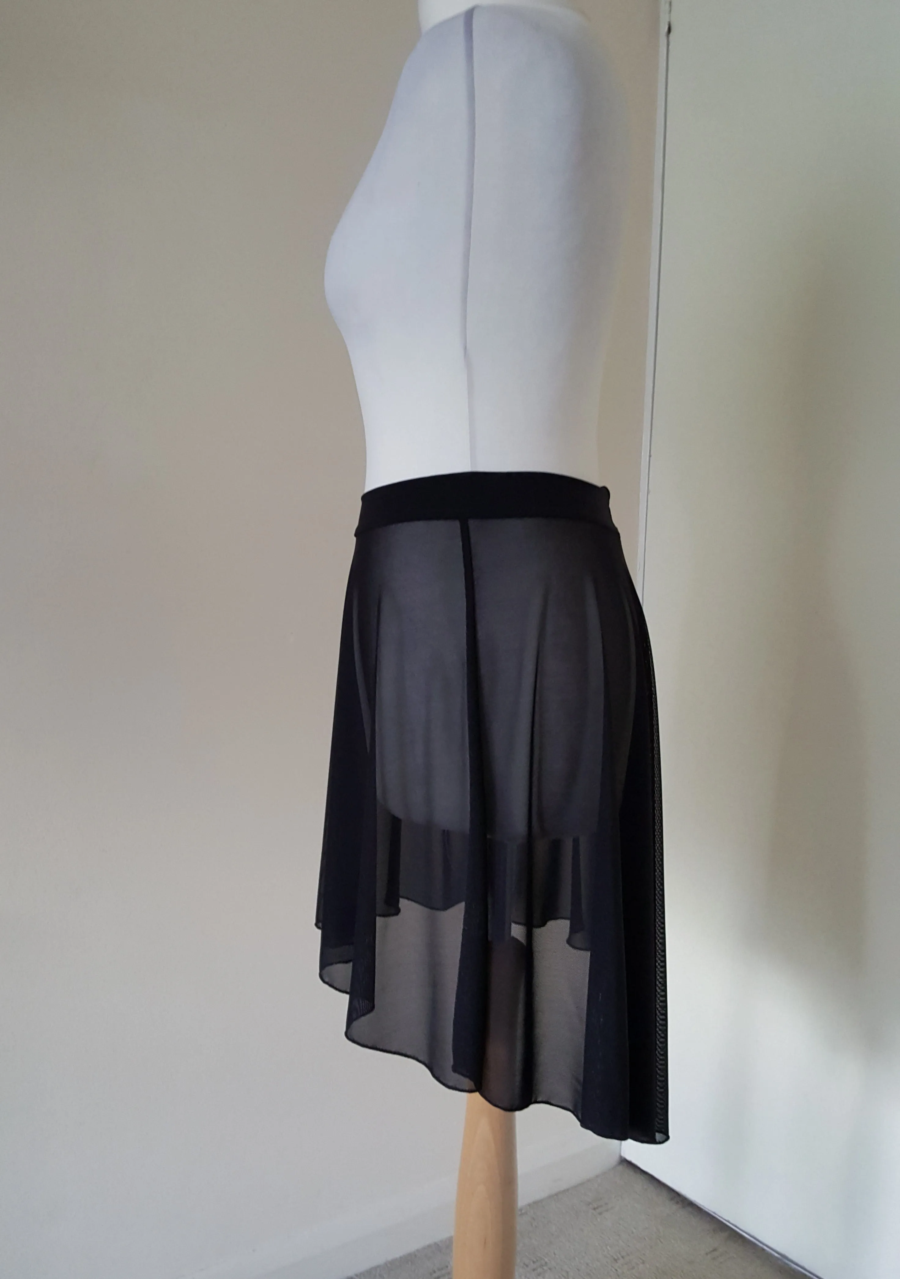 Ballet Mesh pull-on skirt