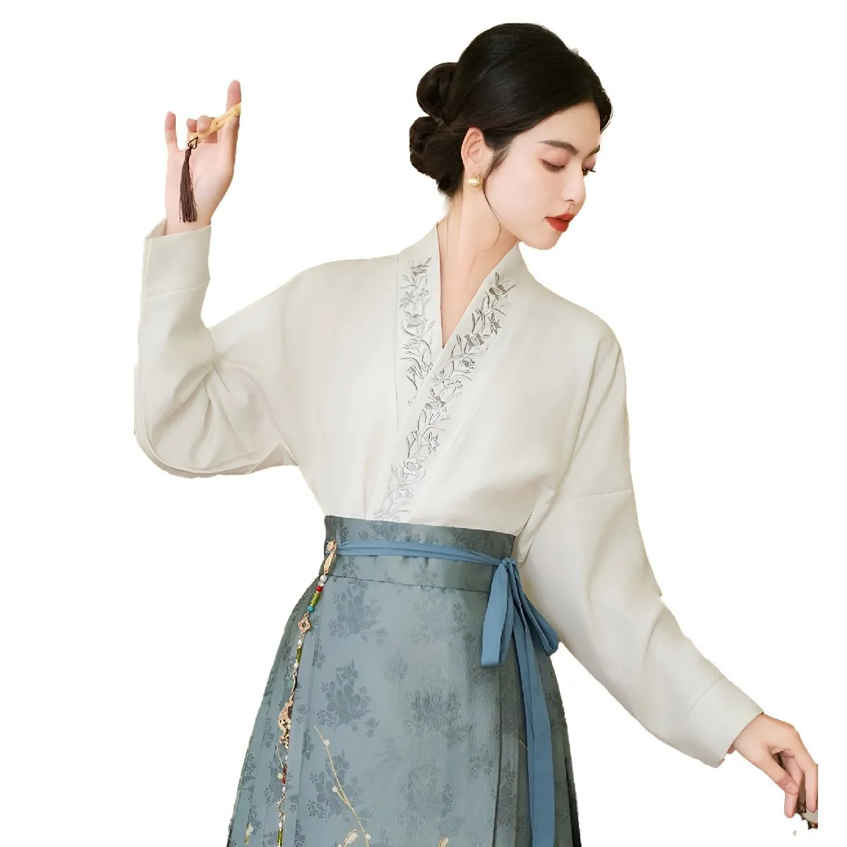 Blue Chinese Style Set with Embroidered Horseface Skirt