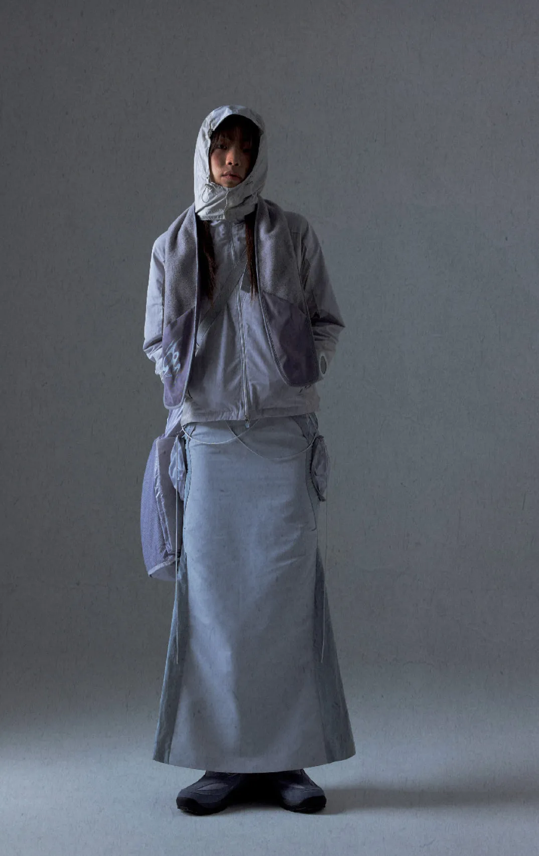 Pocket bag long skirt grey