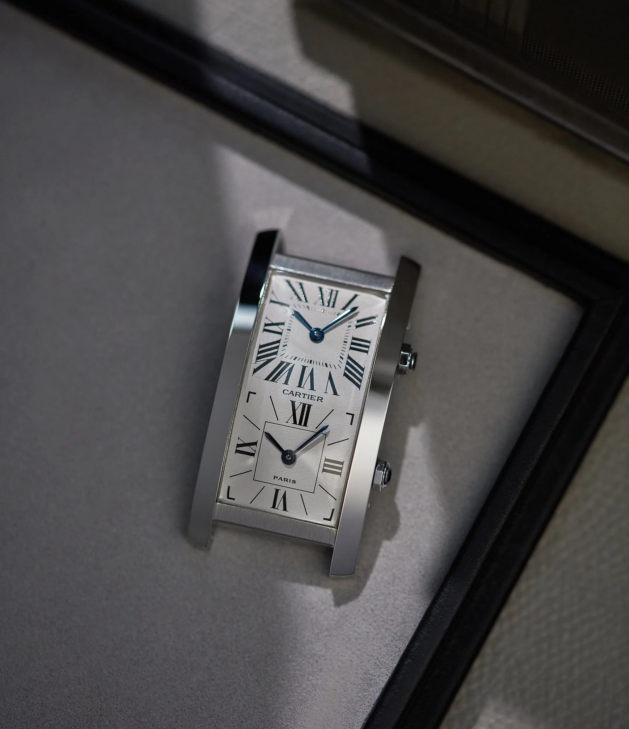 Tank Cintrée | Dual-Time | White Gold